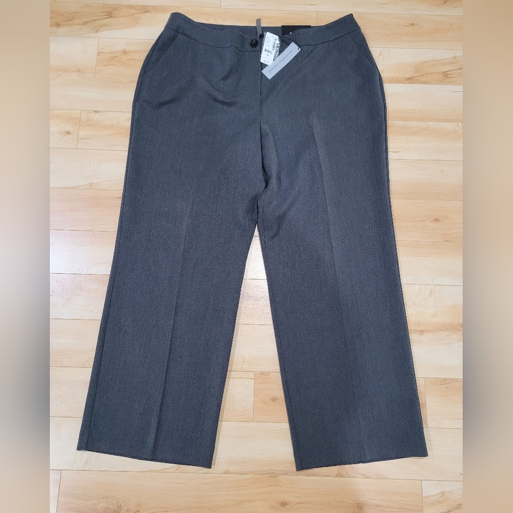 Brand new Penningtons size 22 curvy fit wide leg gray pants